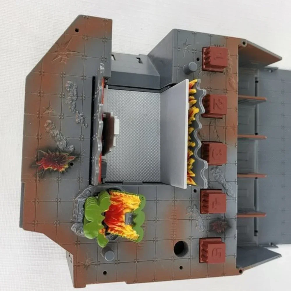 HASBRO Micro‎ Machines Secret Double Base Playset 2003